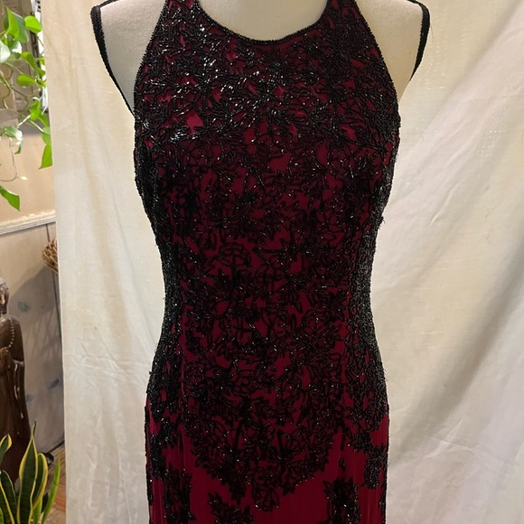 Vintage Gothic 🥀 red SILK gown with heavy black beading - Picture 13 of 16